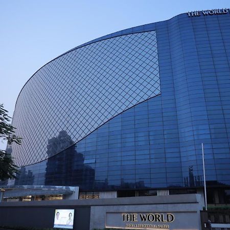 The World Surat Hotel Bagian luar foto